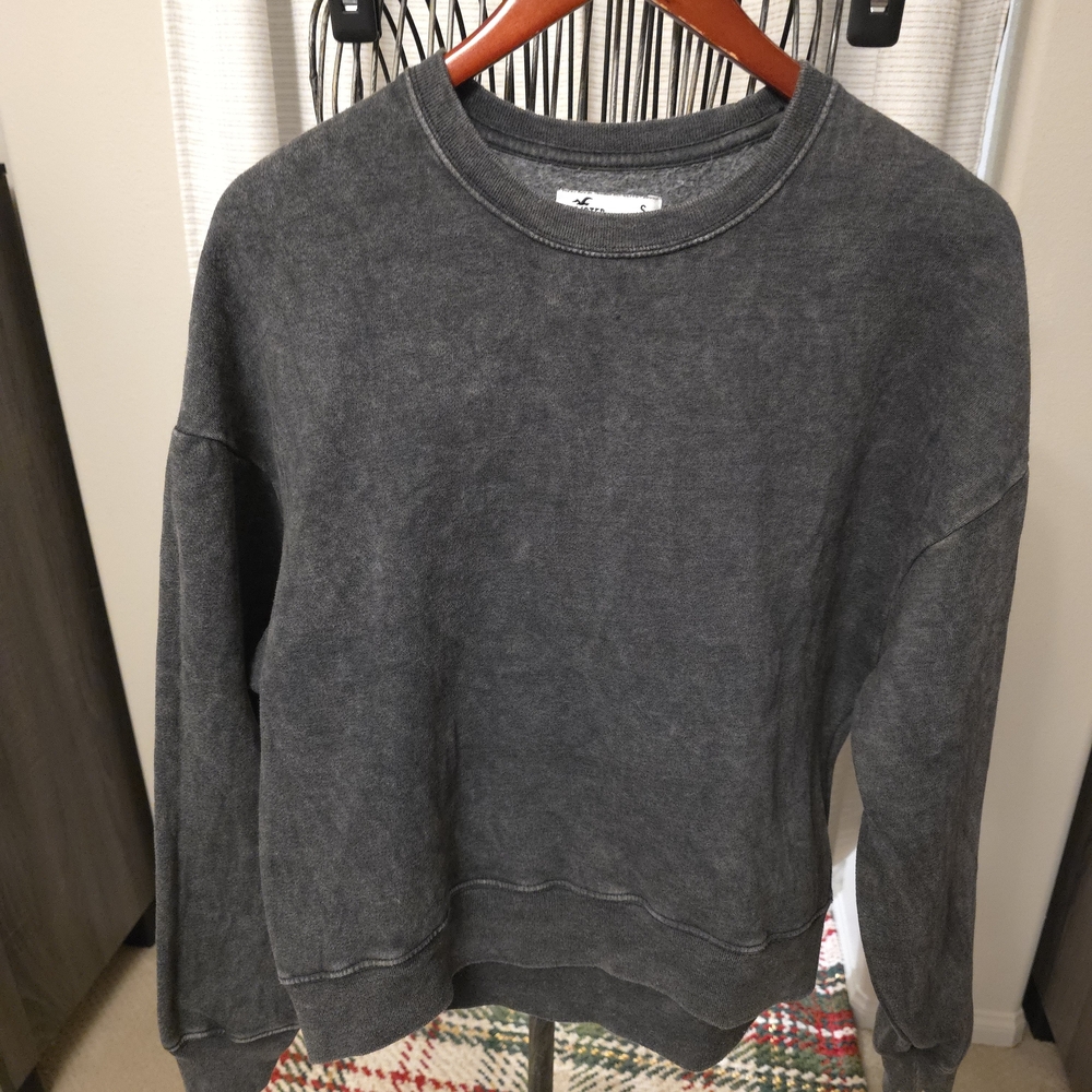 Hollister Charcoal Crew Neck Sweater